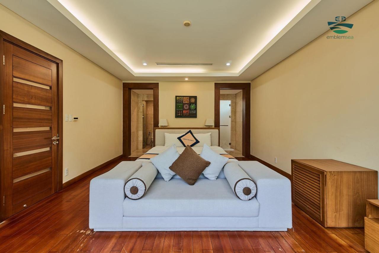 Emblem Sea 4 Bedroom Villas Da Nang Buitenkant foto
