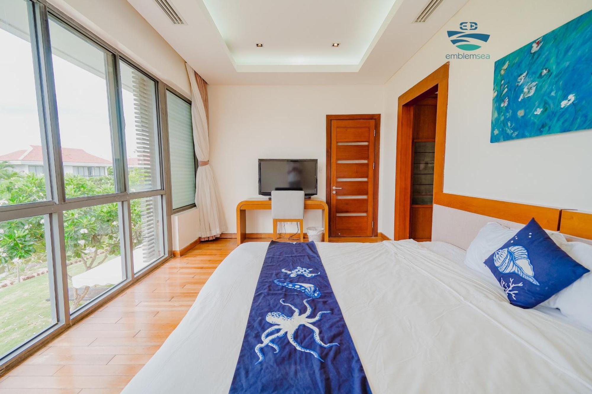 Emblem Sea 4 Bedroom Villas Da Nang Buitenkant foto
