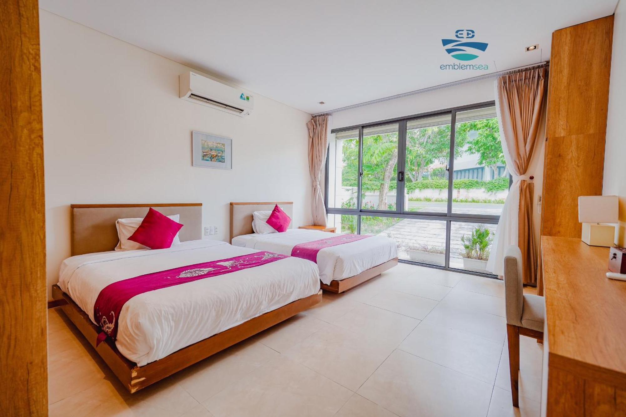 Emblem Sea 4 Bedroom Villas Da Nang Buitenkant foto