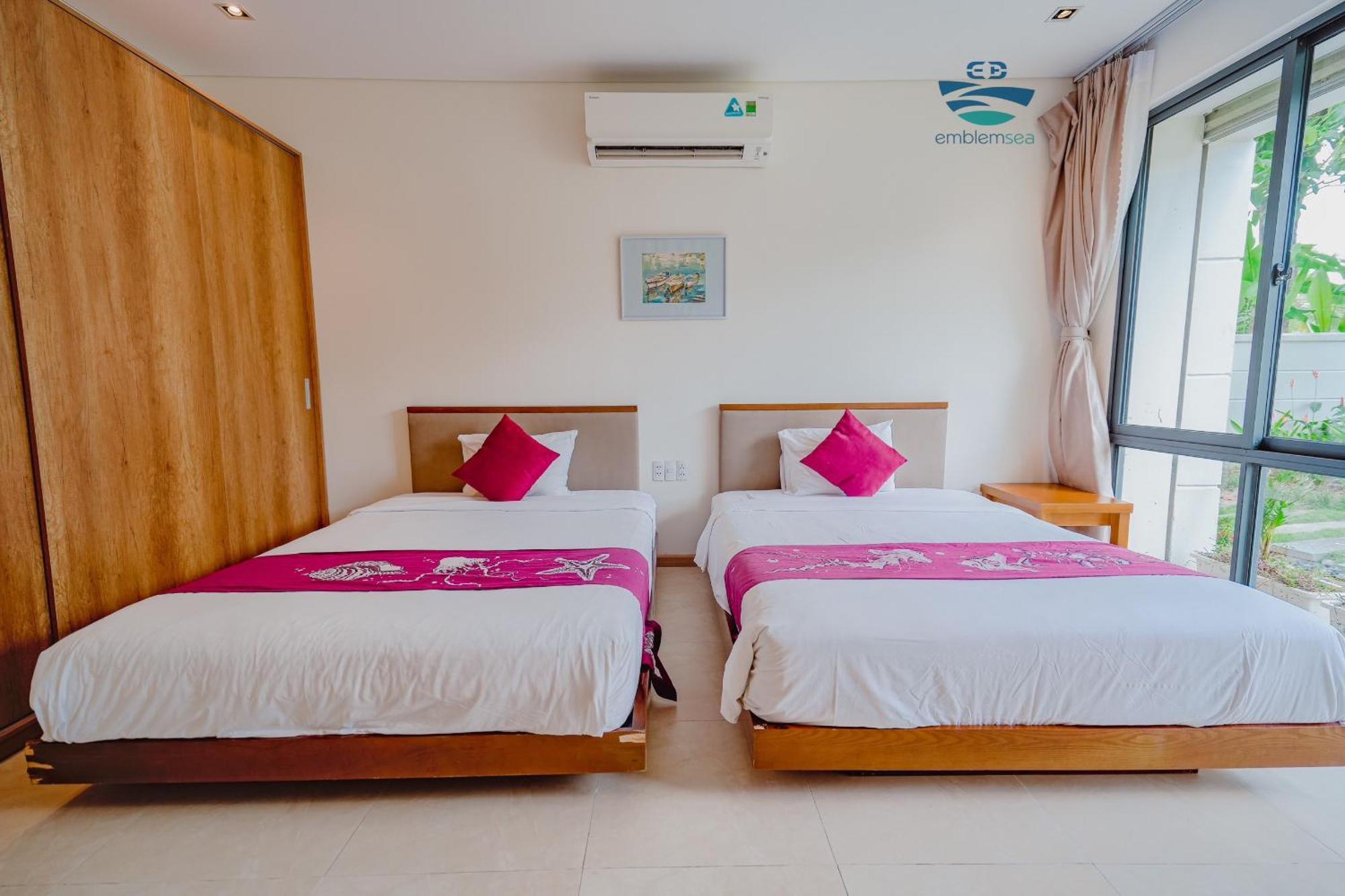 Emblem Sea 4 Bedroom Villas Da Nang Buitenkant foto